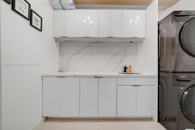 Building Photo - 10629 NW 54th St