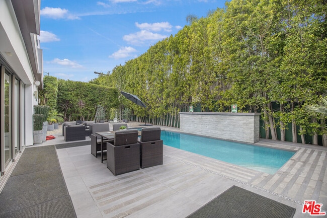 Building Photo - 6379 Colgate Ave