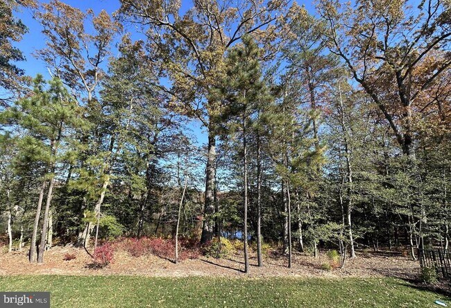 Building Photo - 33842 Darlington St