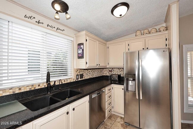 Building Photo - 6242 S Cypress Point Dr