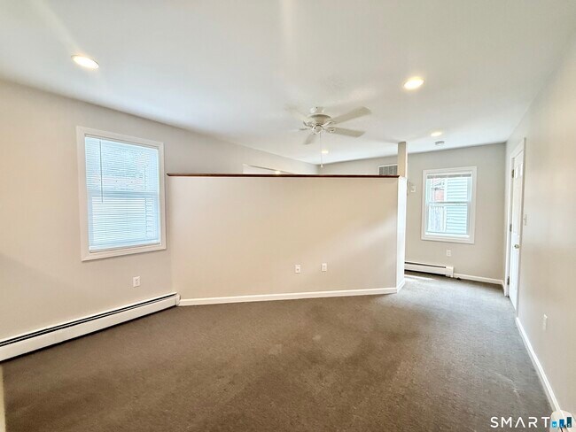 Building Photo - 139 Bradley St