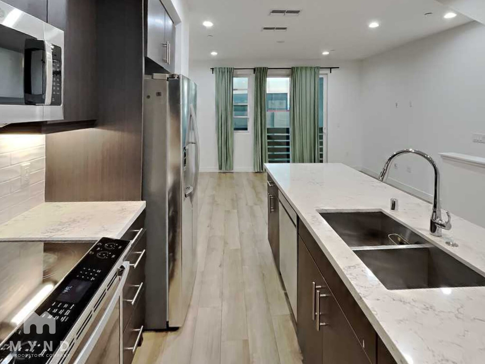 Building Photo - 3959 Wattling St