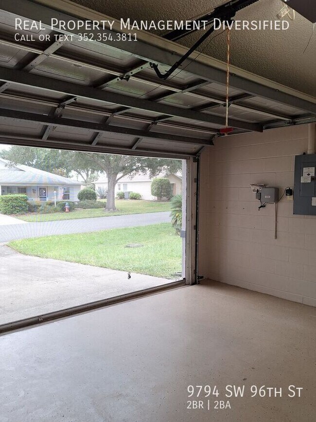 Building Photo - 9794 SW 96th St