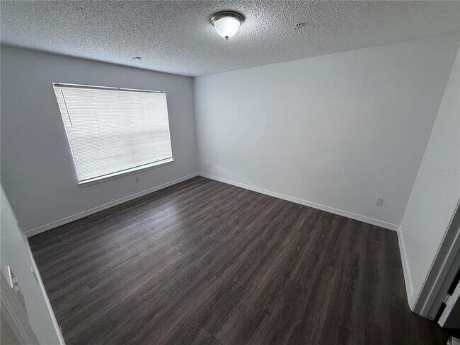 Building Photo - 4105 Tropical Isle Blvd
