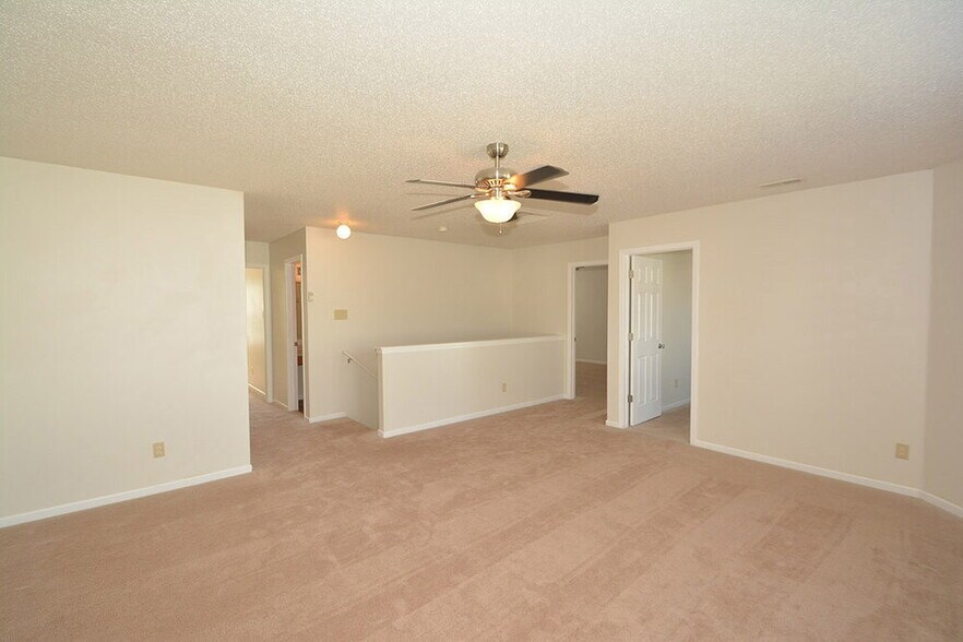 Building Photo - 10226 Homestead Dr