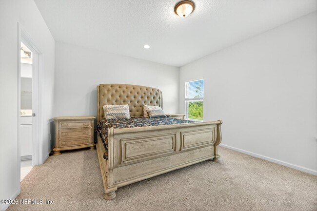 Building Photo - 168 Torres Trce