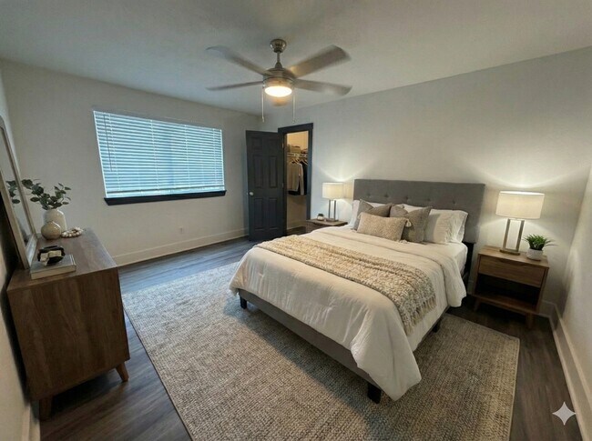 Building Photo - 15931 Kenbrook Dr