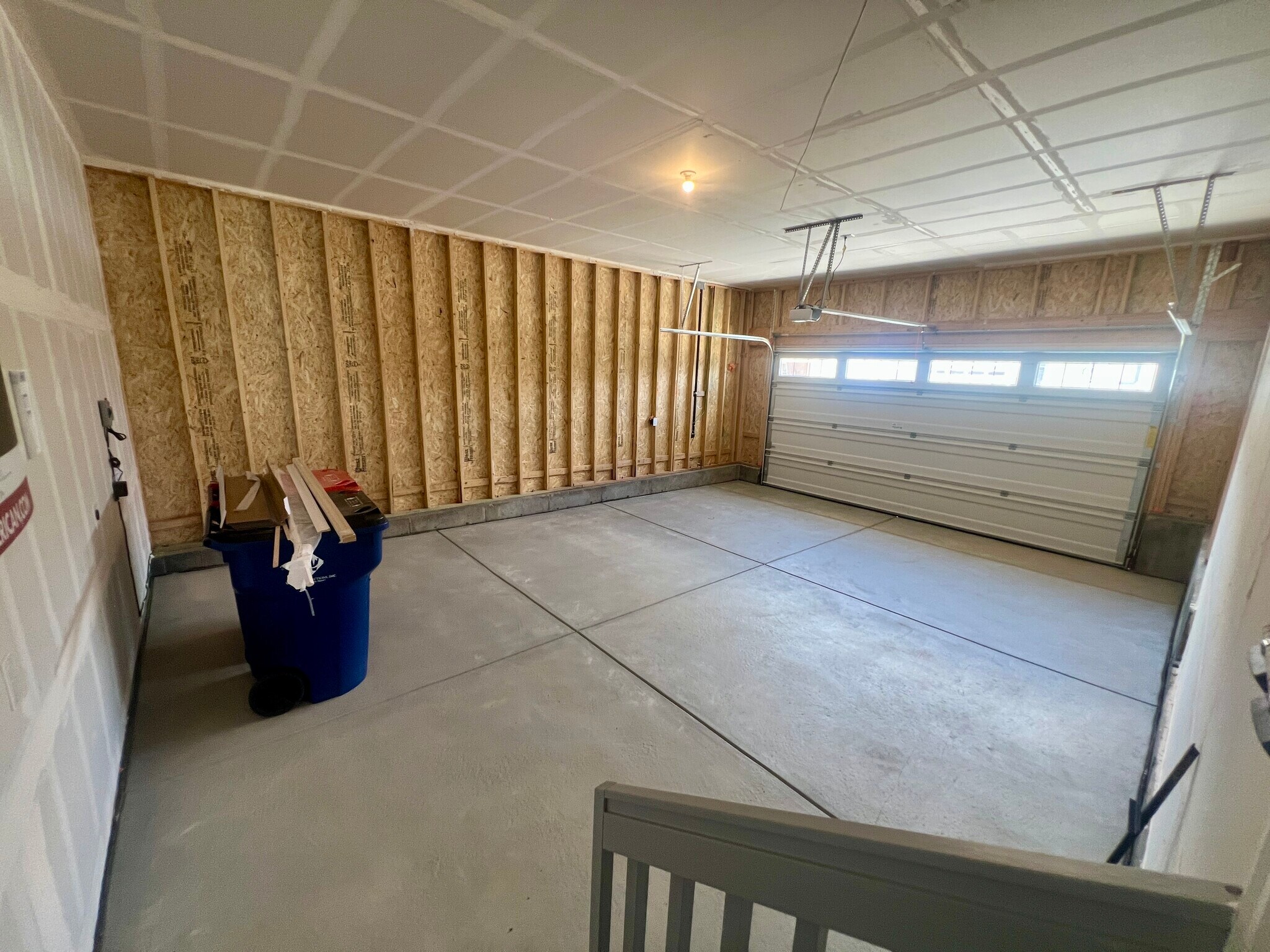 Building Photo - 2645 Sawyer Ln