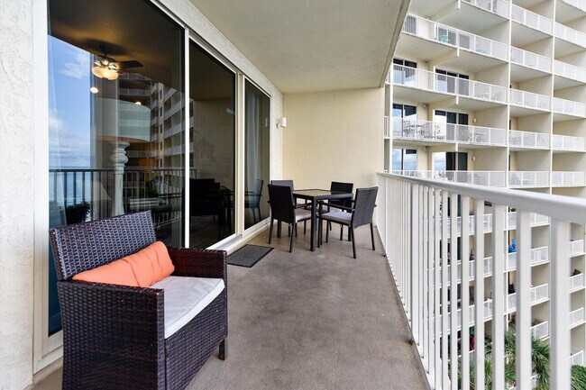 Building Photo - 104 Gulfside Ct