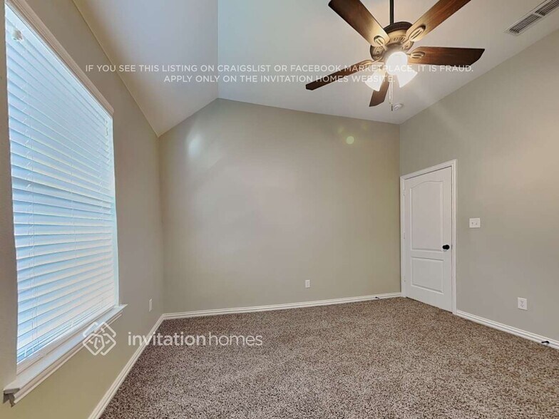 Building Photo - 382 Spyglass Dr