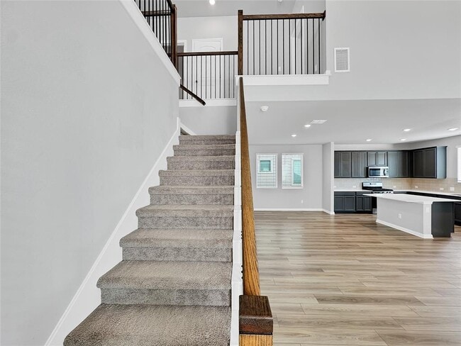 Building Photo - 2437 Roosevelt Rd