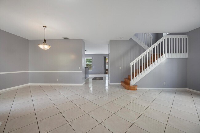 Building Photo - 3578 Chesapeake Cir