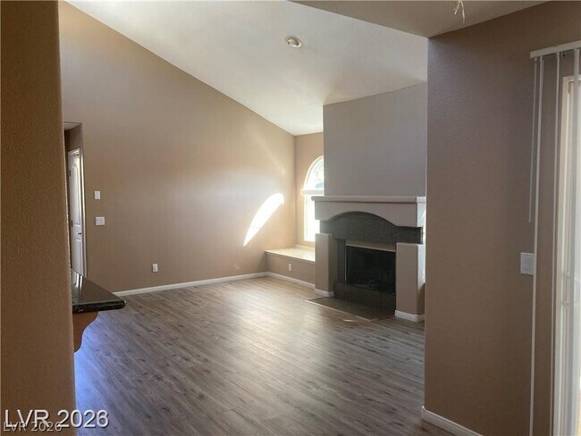 Building Photo - 3145 E Flamingo Rd