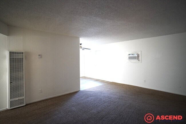 Building Photo - 804 Karma Ct