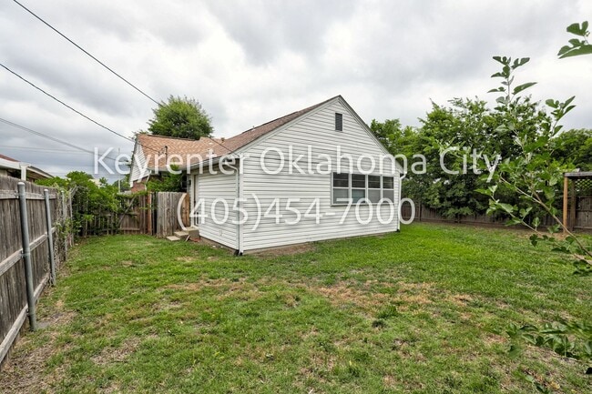 Building Photo - 1622 W Britton Rd