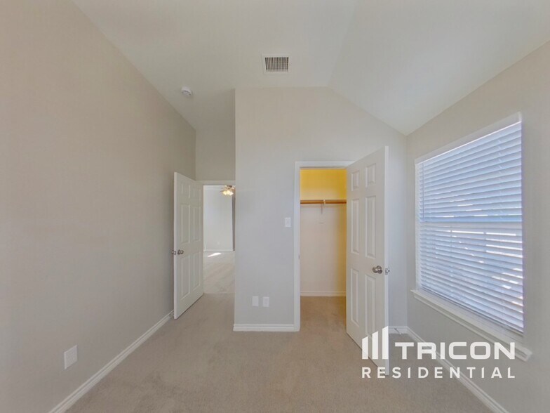 Building Photo - 7133 Denver City Dr