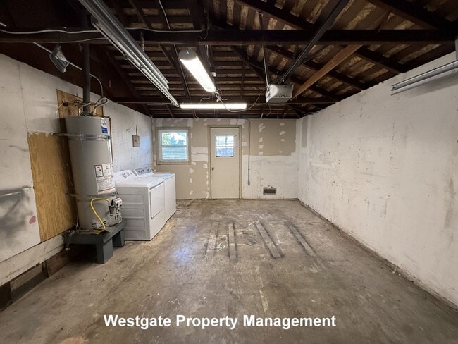 Building Photo - 650 Liberty Rd