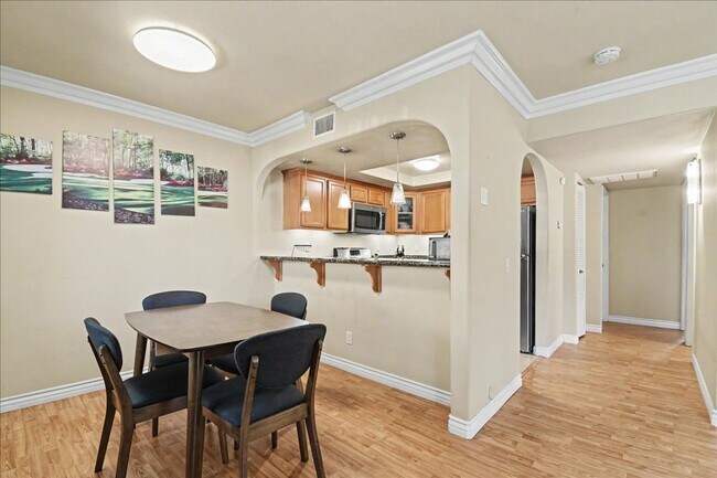 Building Photo - Walk to Balboa Park from This Beautiful Golden Hill Condo with Two Side-by-Side Parking Spaces