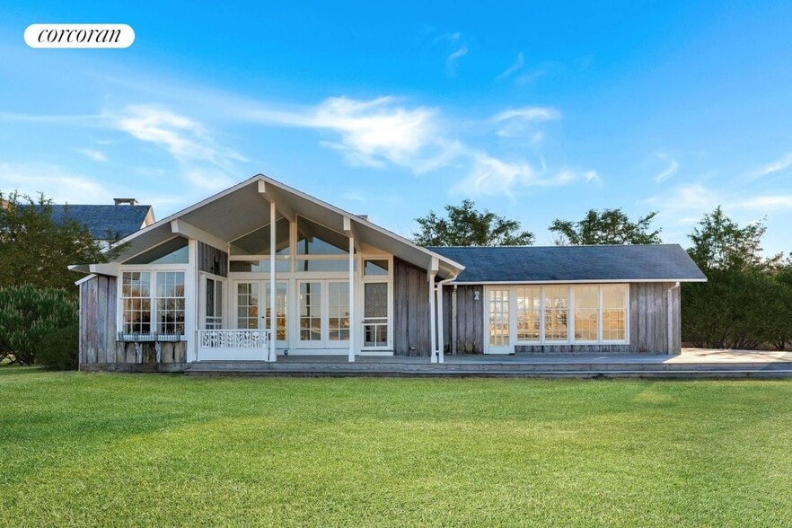 Building Photo - 1 Watersedge Dr