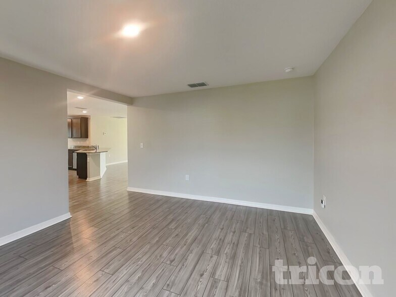 Building Photo - 6150 Dolostone Dr