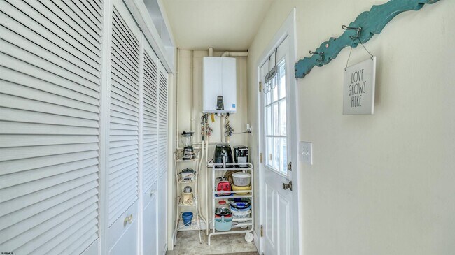 Building Photo - 126 N Buffalo Ave