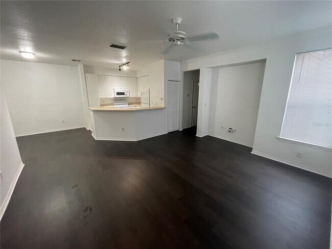 Building Photo - 5159 Wellington Park Cir