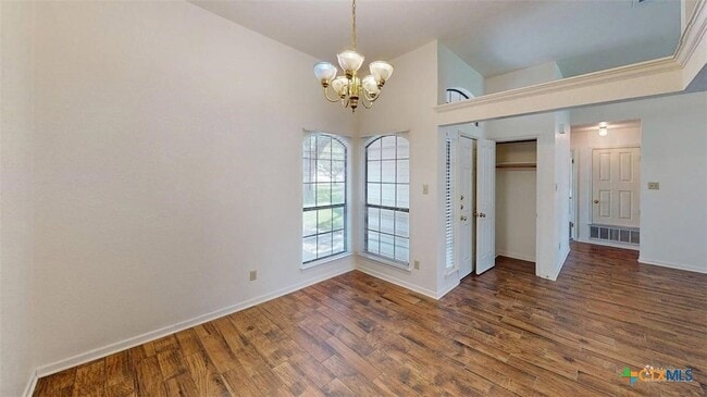 Building Photo - 1801 Thomas Ct