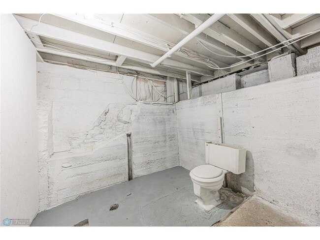 Building Photo - 1814 5th St N