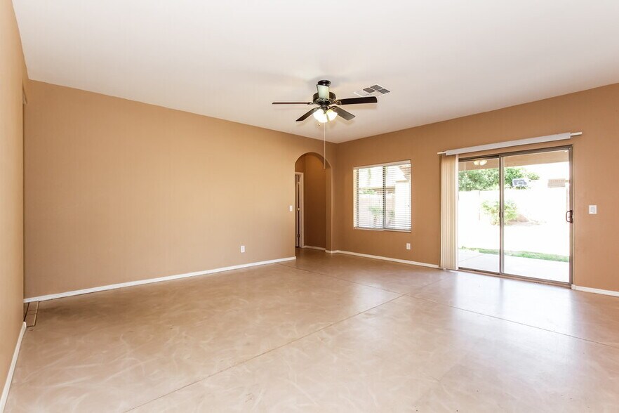 Building Photo - 16142 W Banff Ln