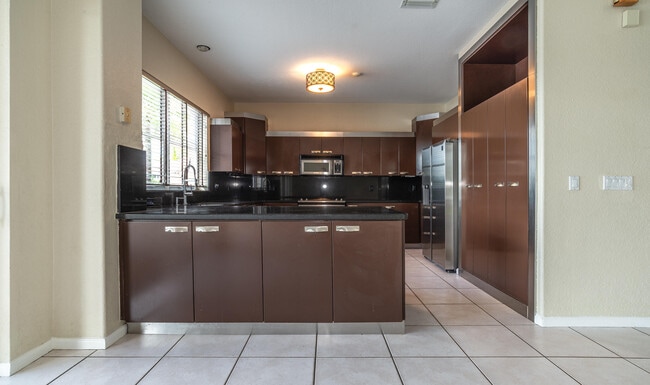 Building Photo - 122 SW 164th Terrace