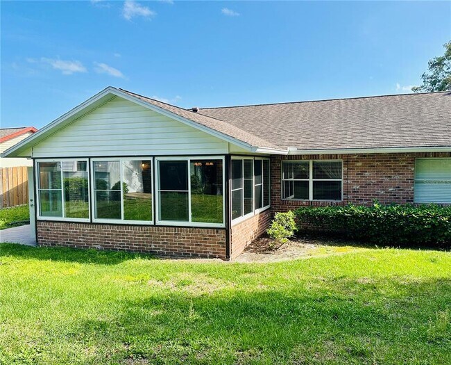 Building Photo - 2258 Bannister St