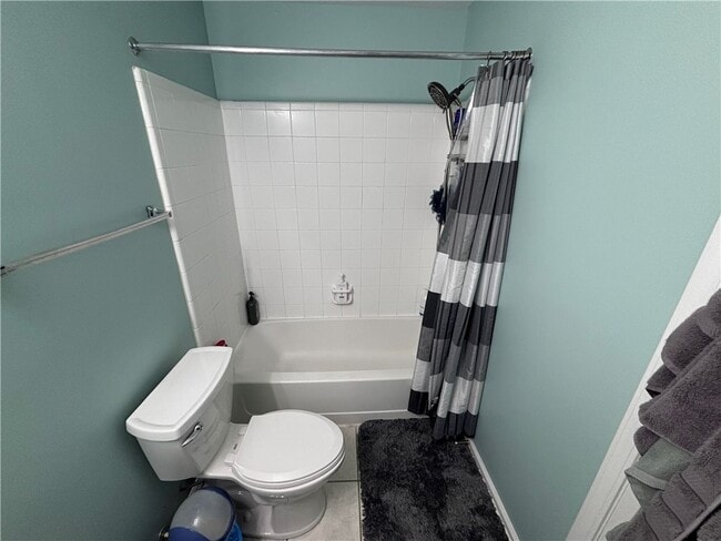 Building Photo - 833 Old Greenville Hwy