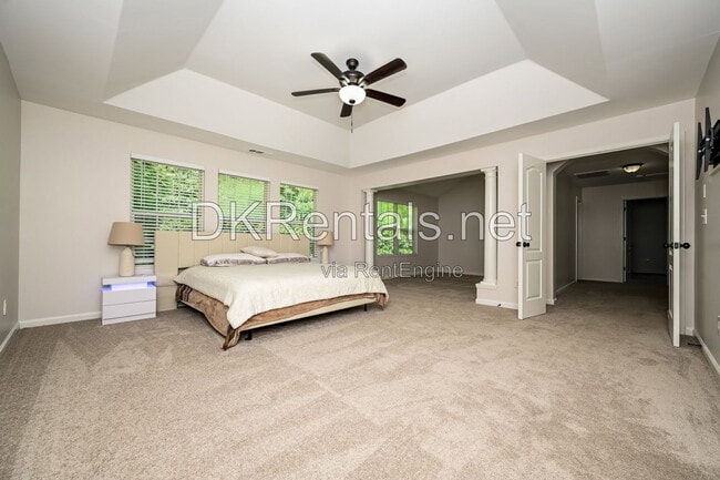Building Photo - 3926 Yosemite Park Ln