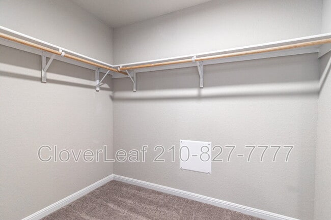 Building Photo - 10414 Legacy Hl