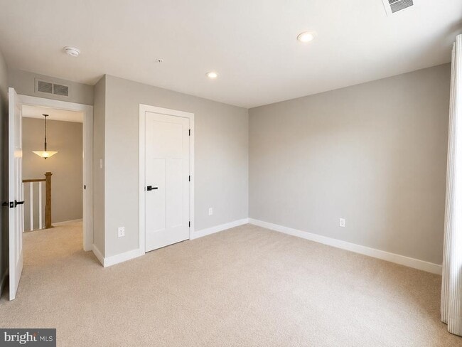 Building Photo - 6809 Ballenger Run Blvd