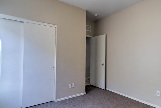 Building Photo - Located in beautiful Rancho Sahuarita!!!!!!!!!!!!