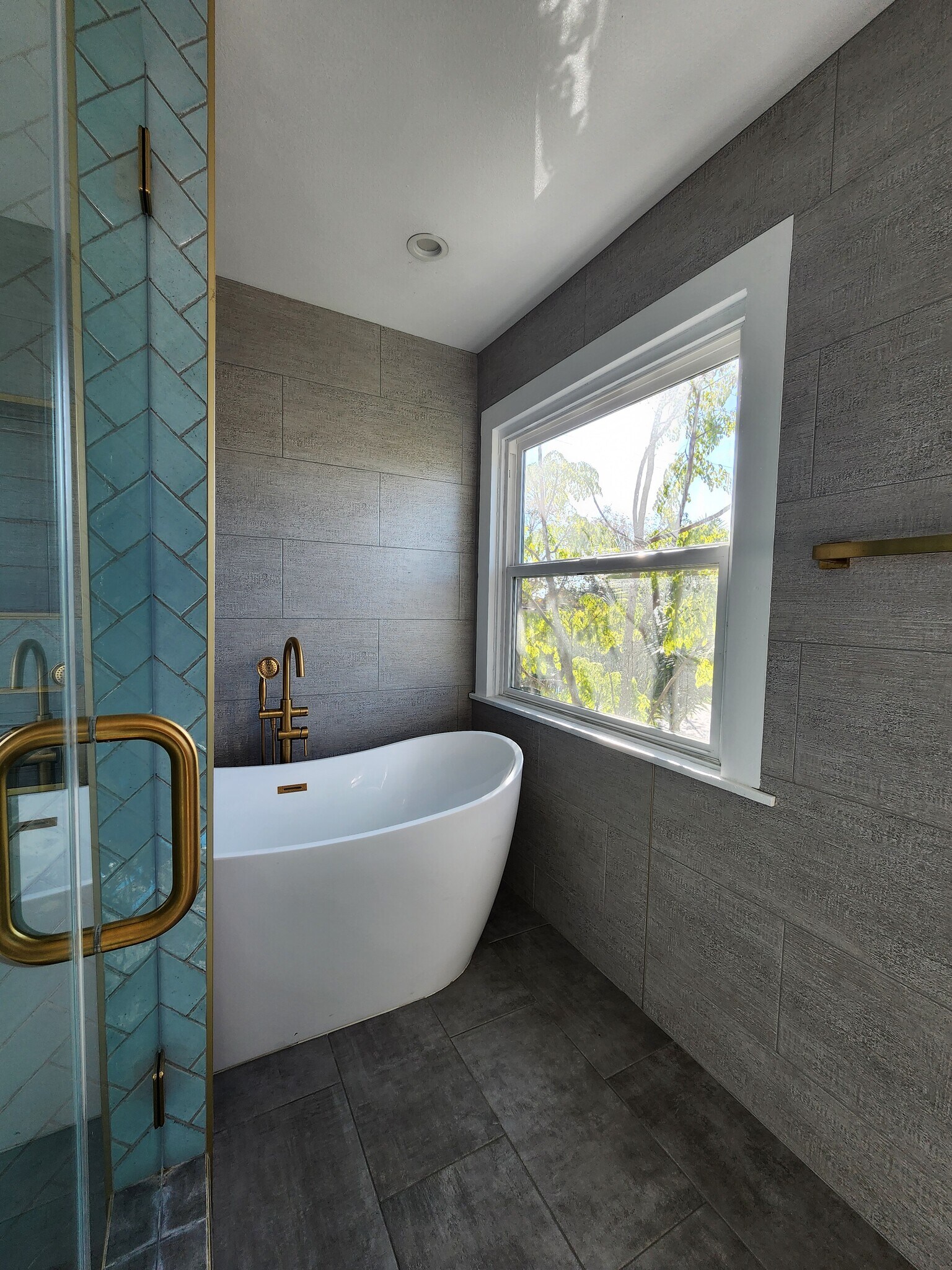 bathroom - 1307 W 23rd St