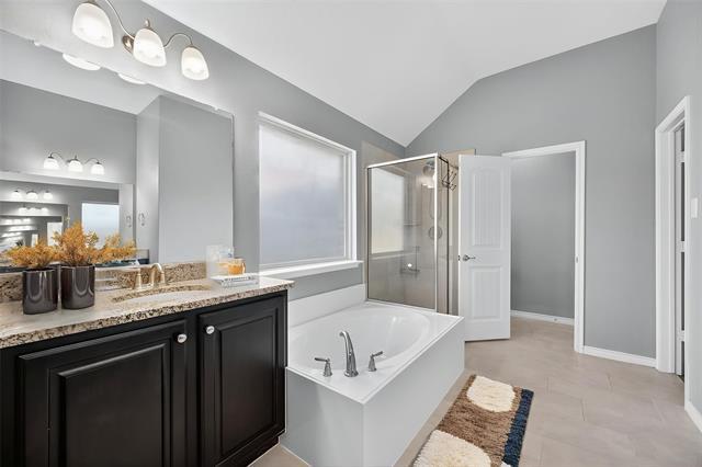 Building Photo - 4701 Bungalow Dr