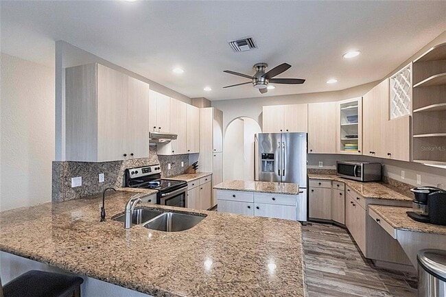 Building Photo - 1503 Suzi St