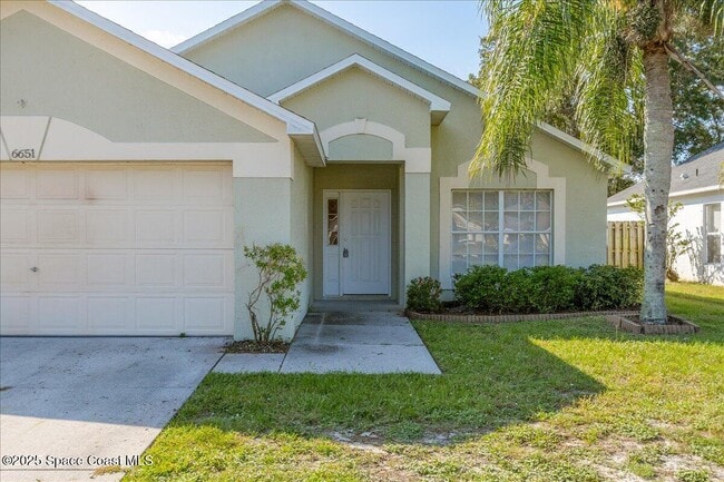 Building Photo - 6651 Fawn Ridge Dr