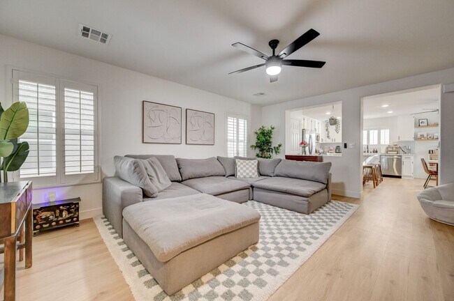 Building Photo - Beautiful Two Story Home Ready for Immediate Move-In