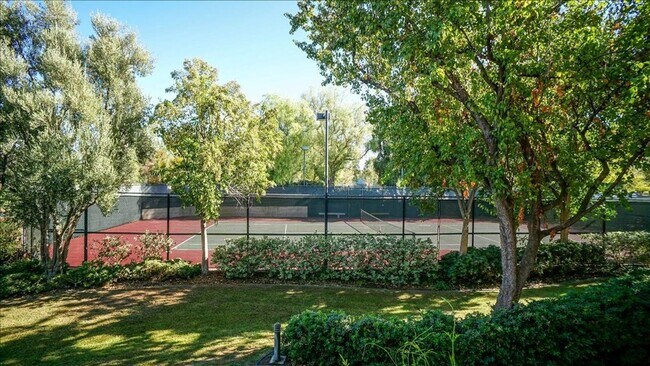 Building Photo - COMING SOON! 2-Bedroom Condo with some Uti...