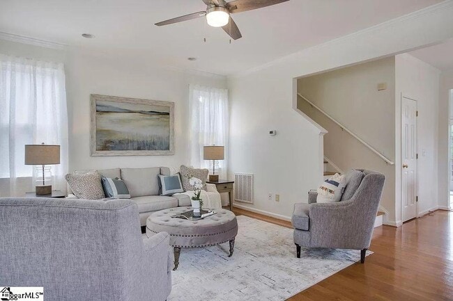 Building Photo - 12 Harvley St