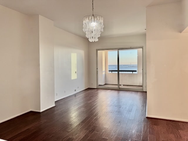 Building Photo - 525 E Seaside Way