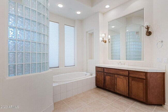 Building Photo - 22463 N 54th St