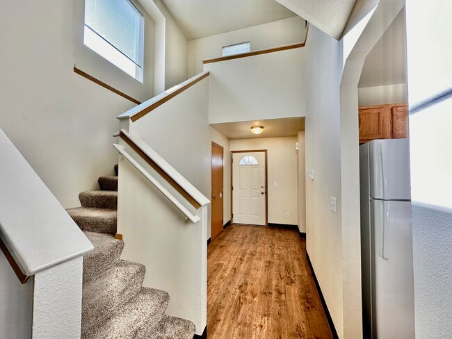 Building Photo - 2106 Yellowstone St