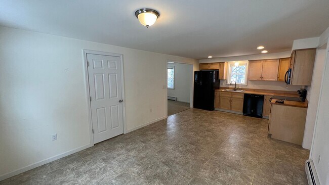 Building Photo - Conventional Style 3 BR Single Family Home...