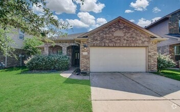 Building Photo - 15618 Whispering Green Dr