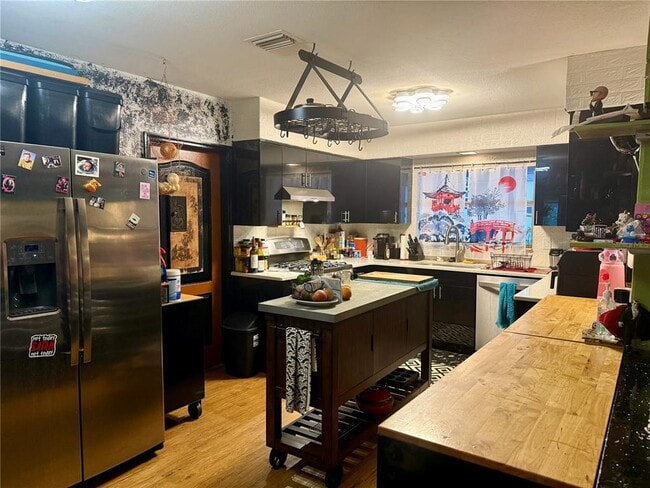 Building Photo - 1664 Bayshore Blvd