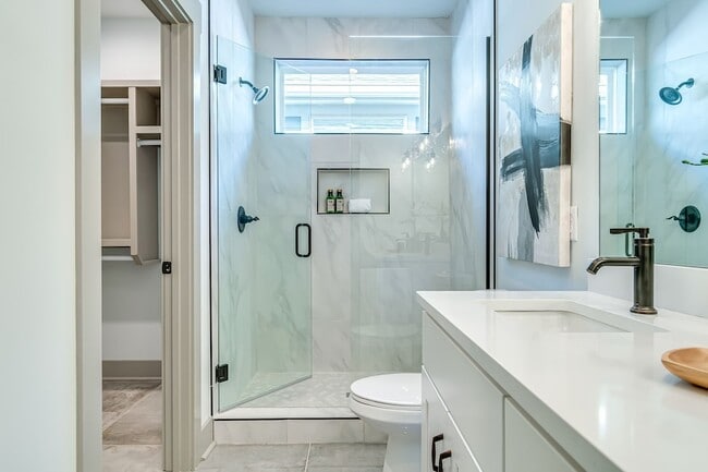 Building Photo - 1603 Porter Ave